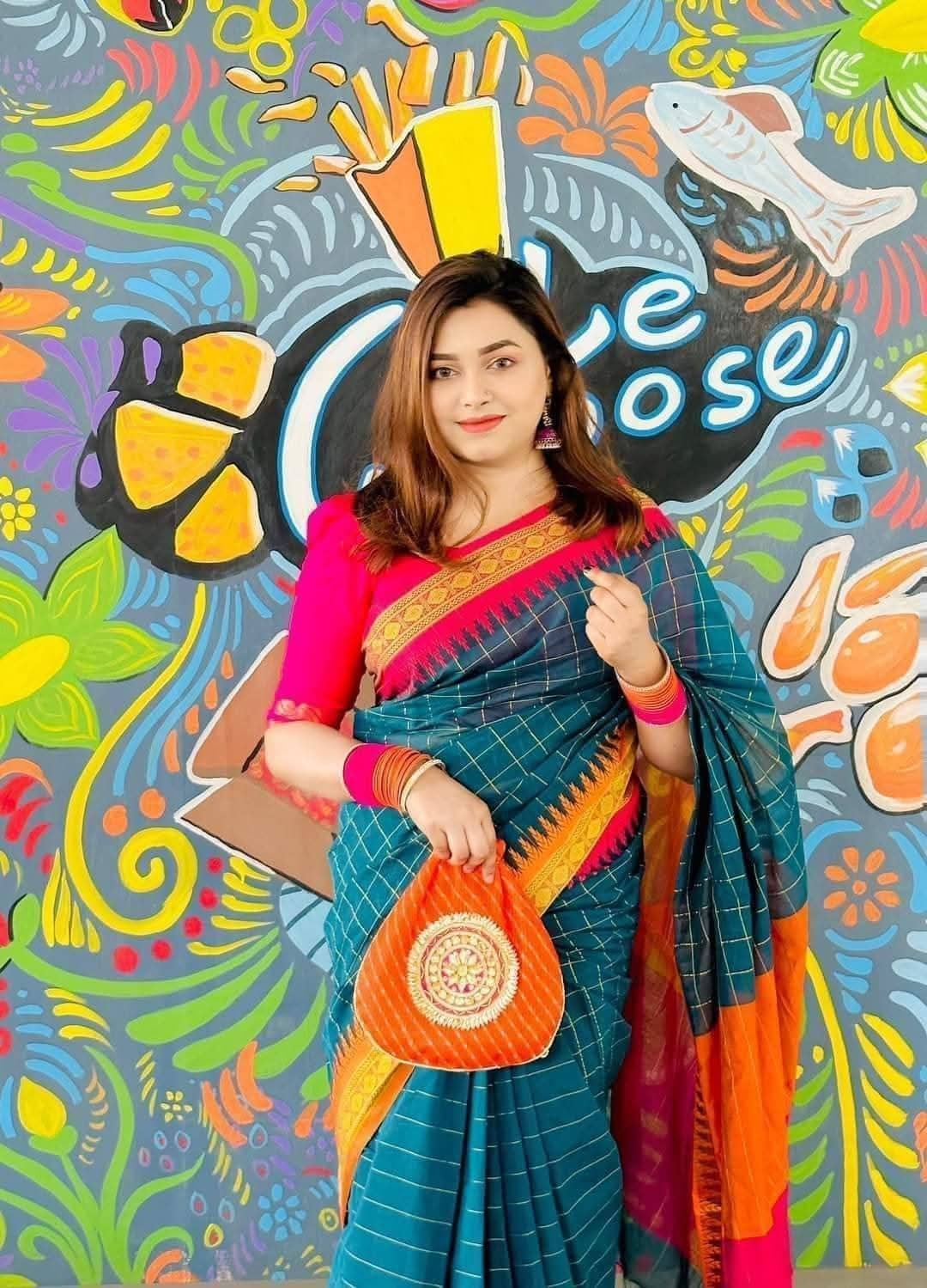 হাফ সিল্ক মধুরায় প্রিন্ট শাড়ি